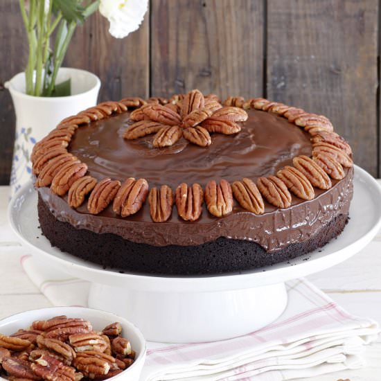 Chocolate Date Cake - Recipe photo by lilcookieblog