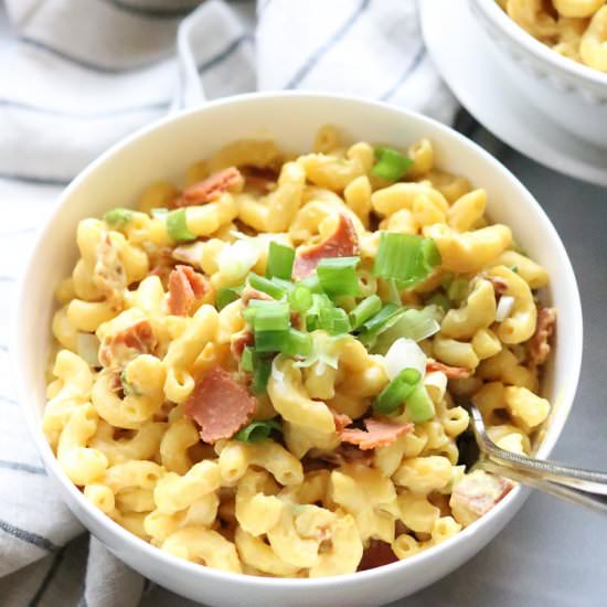 Smoky Bacon Vegan Mac and Cheese - Recipe photo by veganblueberry