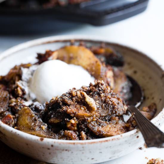 Paleo Vegan Pecan Apple Crisp - Recipe photo by foodfaithfitness