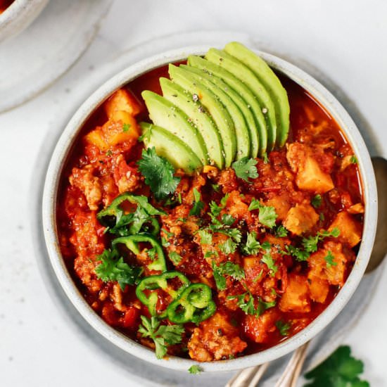 Whole30 Sweet Potato Chili - Recipe photo by PrimaveraKitchen