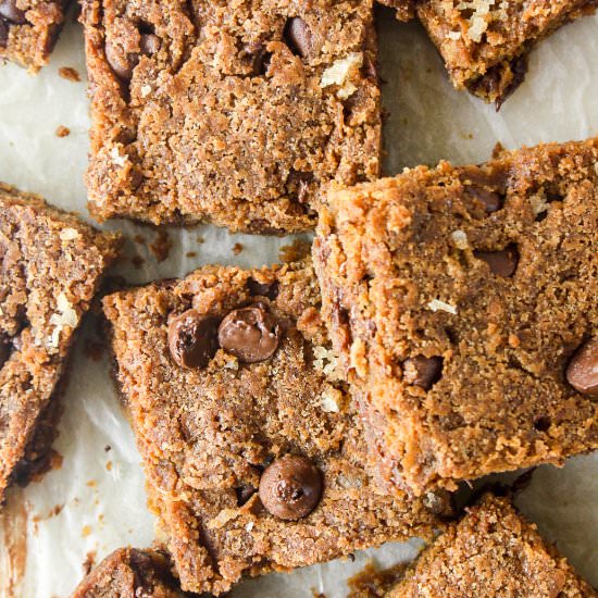 Peanut Butter Blondies - Recipe photo by The Desserted Girl