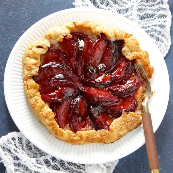 Easy Plum Galette - Recipe photo by marilenaskitchen