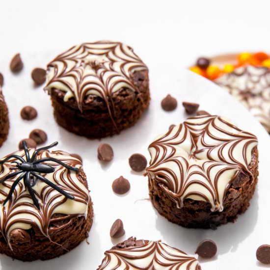 Spider web brownie bites - Recipe photo by thanksgiving