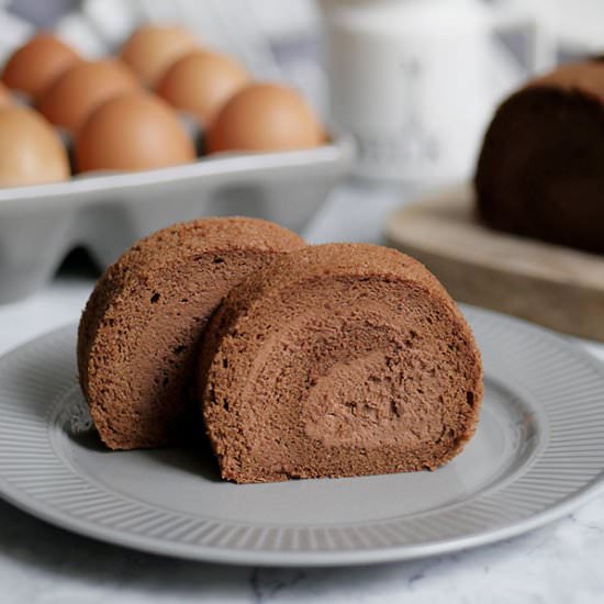 Japanese Chocolate Swiss Cake Roll - Recipe photo by indulgewithmimi