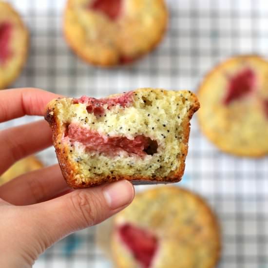 Strawberry Lemon Poppy Seed Muffins - Recipe photo by deliciousnotgorg