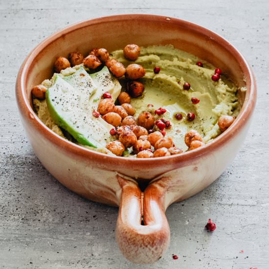 EASY AVOCADO HUMMUS - Recipe photo by healthylittlecravings