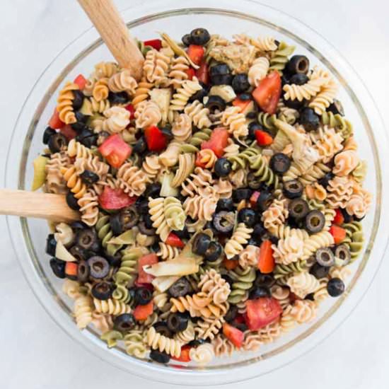 Quick & Easy Italian Pasta Salad - Recipe photo by Vegetarian Gastronomy
