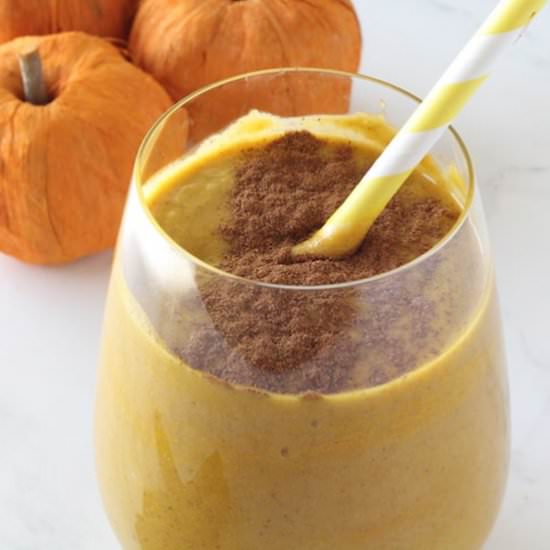 Easy Spiced Pumpkin Smoothie - Recipe photo by Healy Eats Real