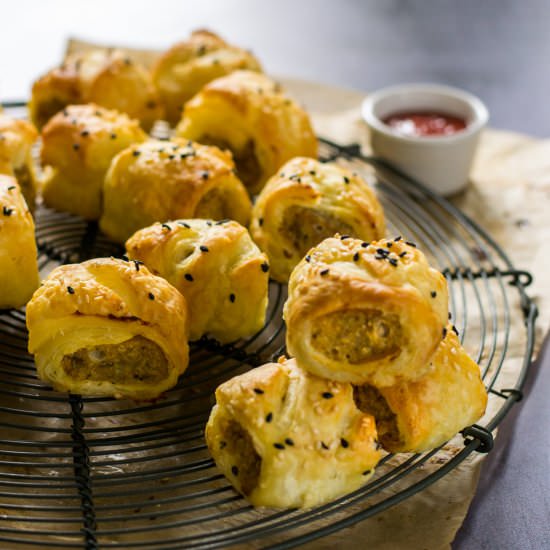 Easy Vegan Sausage Rolls - Recipe photo by thevegspace