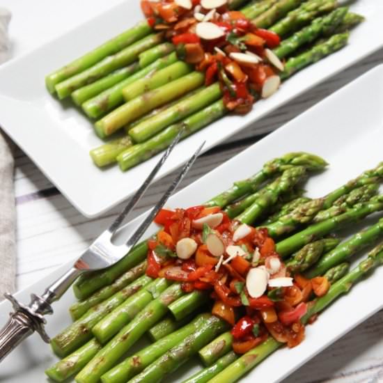 Grilled Sweet and Spicy Asparagus - Recipe photo by asiancaucasian