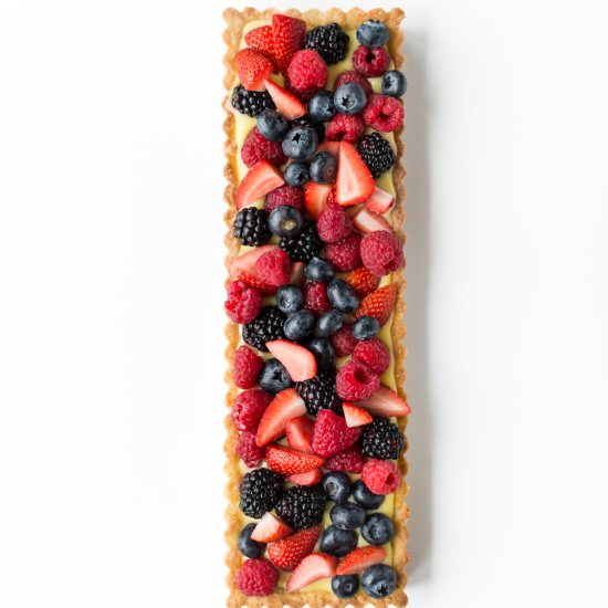 white balsamic tart fresh berries - Recipe photo by withspice