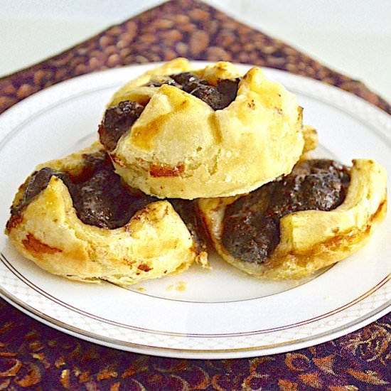 Mushroom Gouda Puffs - Recipe photo by jeanieandluluskitchen