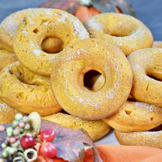 Baked Pumpkin Spice Donuts - Recipe photo by Homemade and Yummy
