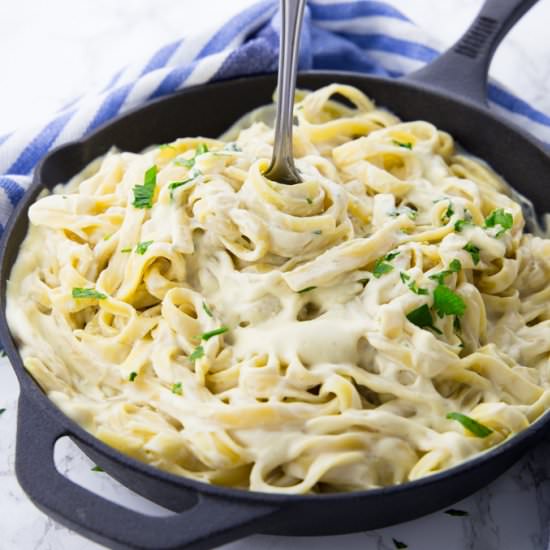 Vegan Alfredo Sauce - Recipe photo by vegan heaven