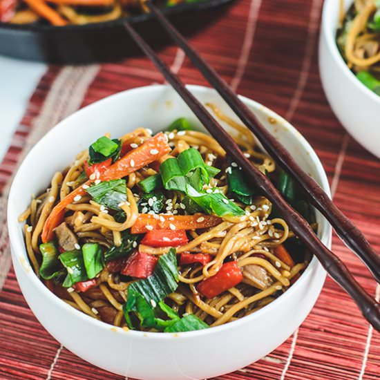 Easy Lo Mein - Recipe photo by biteitquick
