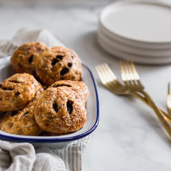 Eccles Cakes - Recipe photo by foodandtable