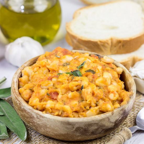 Tuscan White Beans - Recipe photo by spicedblog