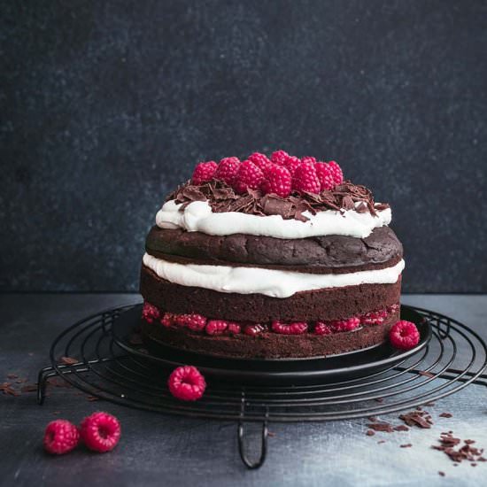 Vegan Black Forest Cake with Raspberries - Recipe photo by Vanillacrunnch