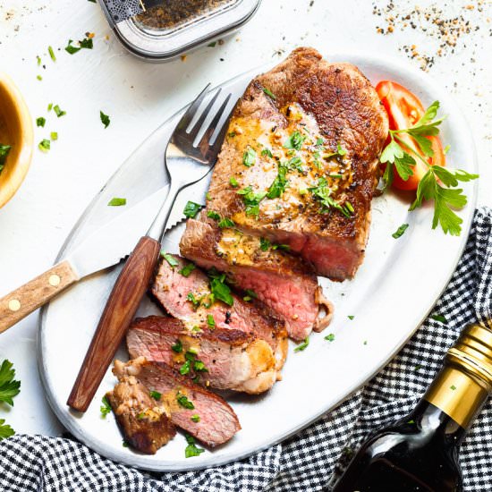 Easy Steak au Poivre Recipe - Recipe photo by MunchkinTime