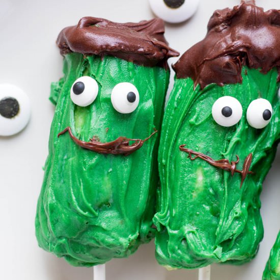Frankenstein Banana Pops - Recipe photo by No Plate Like Home