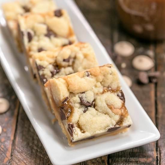 Chocolate Chip Caramel Butter Bars - Recipe photo by thatskinnychickcanbake
