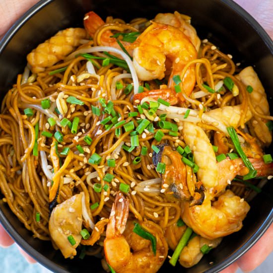 Soy Sauce Noodles - Recipe photo by El Mundo Eats