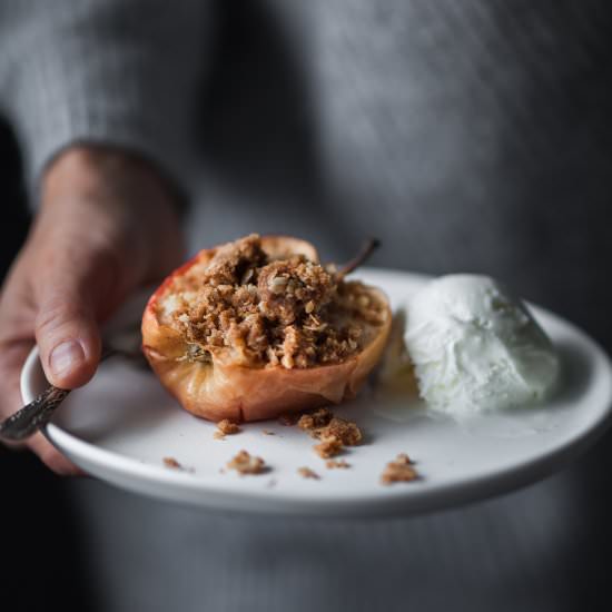 Baked Apples with Oat Streusel - Recipe photo by The Simple Green