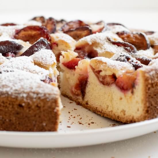 Easy and quick plum cake - Recipe photo by kuchengeschichten