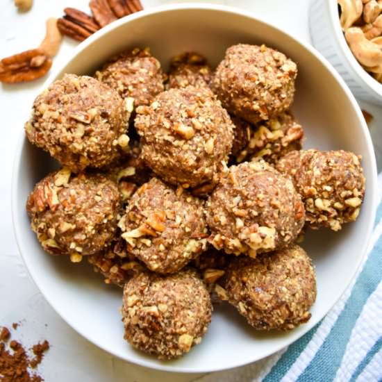 Vanilla Pumpkin Spice Energy Bites - Recipe photo by beautyandthebenchpress