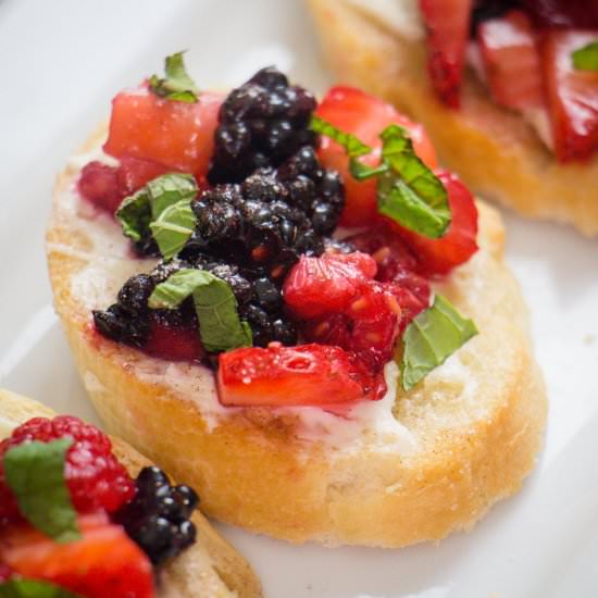 Easy Fruit Bruschetta - Recipe photo by Devour Dinner
