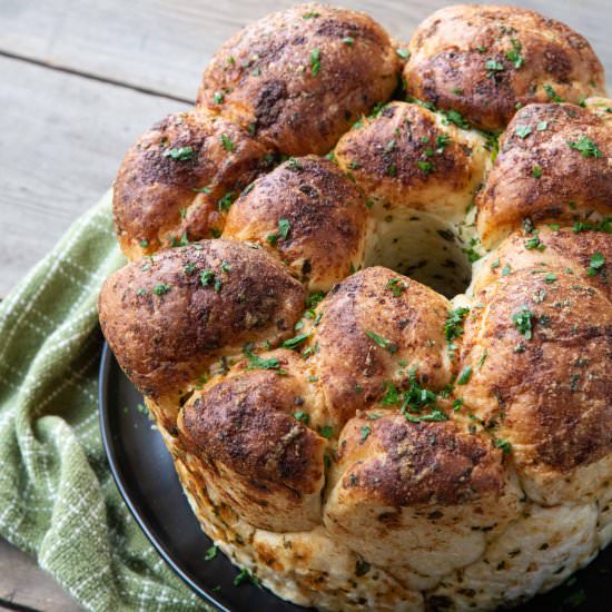 Pull-Apart Garlic Bread - Recipe photo by giftofhospitality