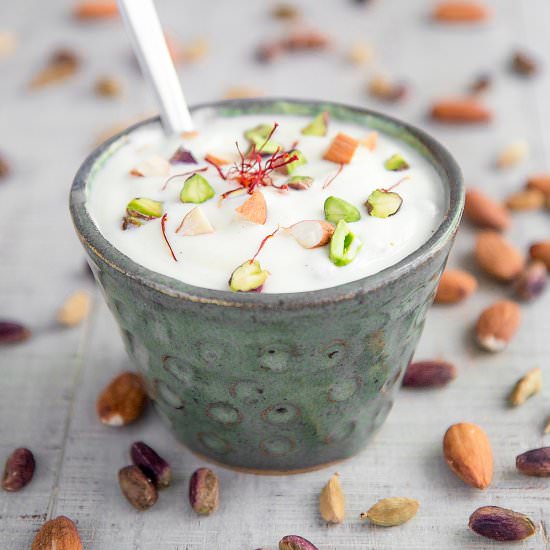 SHRIKHAND RECIPE: INDIAN YOGURT - Recipe photo by Philosokitchen