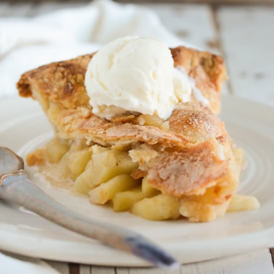 Classic Apple Pie - Recipe photo by TheCakeChica