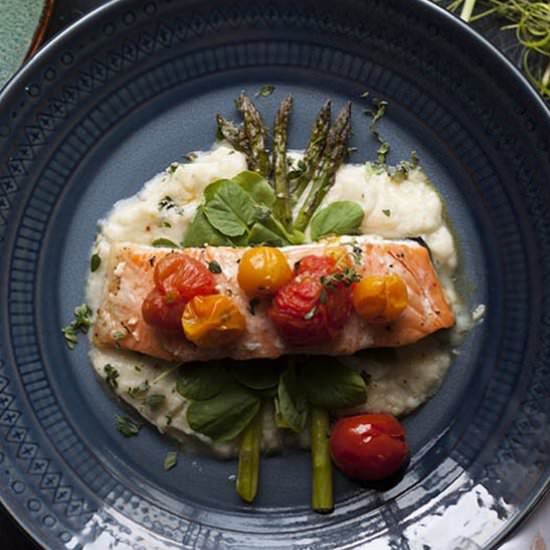 Tomato Confit Salmon - Recipe photo by Make_n_Curate