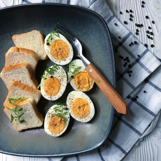 How to Make Perfect Hard Boiled Egg - Recipe photo by yummology