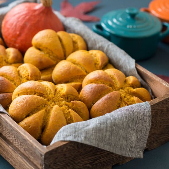 Healthy Pumpkin Bread Rolls - Recipe photo by thehealthytart