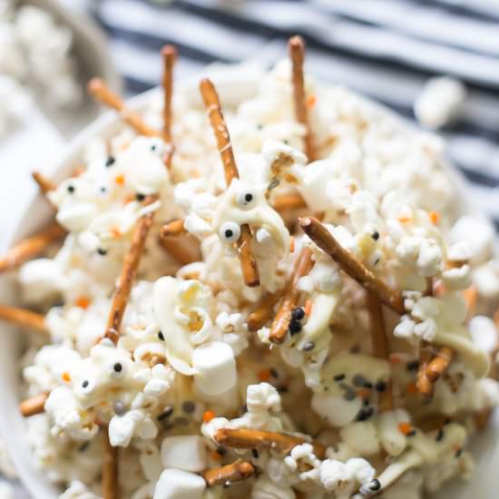 Halloween Treat Mix - Recipe photo by makinghomebase
