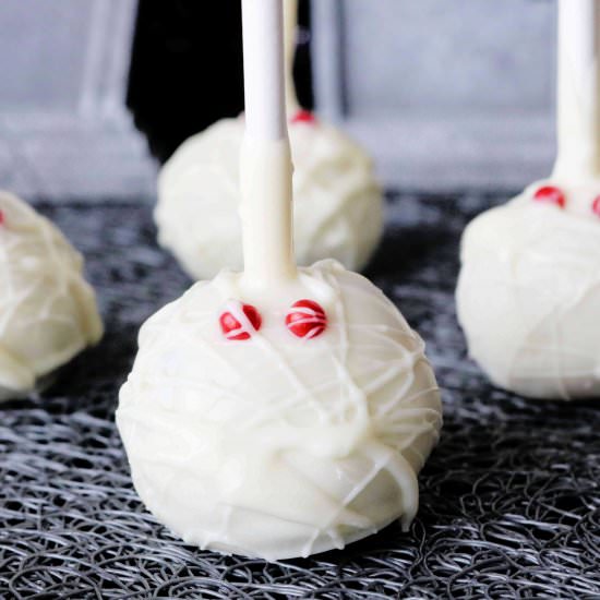 Halloween Cake Pops - Recipe photo by TheAnthonyKitchen.com