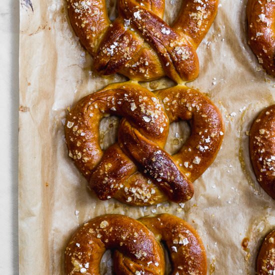 Soft Pretzels with Spundekäs - Recipe photo by foodandtable
