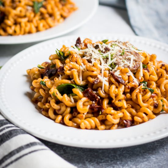 Spicy Sun-Dried Tomato Pasta - Recipe photo by lemons and zest