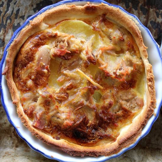 Mini tuna and potatoes quiche - Recipe photo by Travel and Food