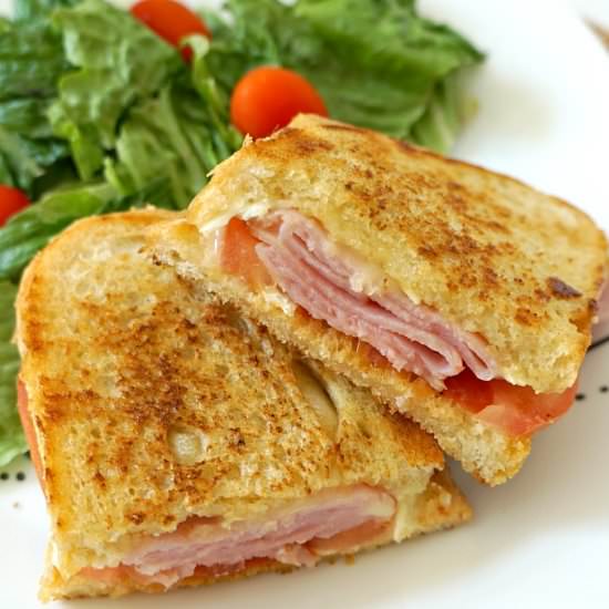 Grilled Ham and Brie Sandwich - Recipe photo by therebelchick