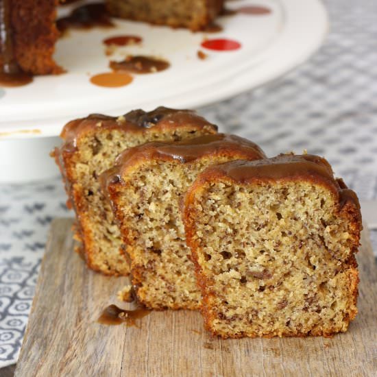 Easy Moist Banana Cake - Recipe photo by Nadia