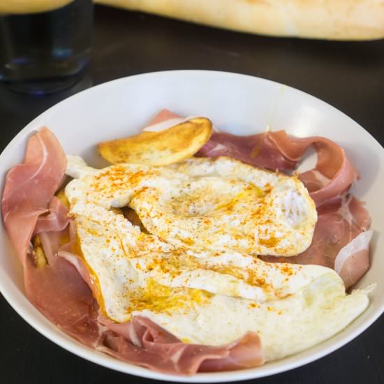 Spanish Huevos Rotos - Recipe photo by The Cookware Geek