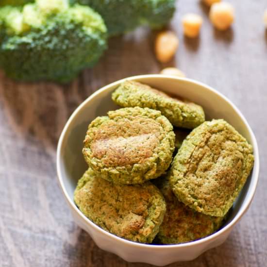 Broccoli Tots - Recipe photo by WhiteCoatPinkApron