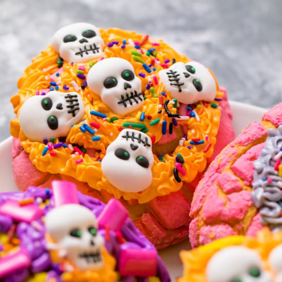 Day of the Dead conchas - Recipe photo by thanksgiving