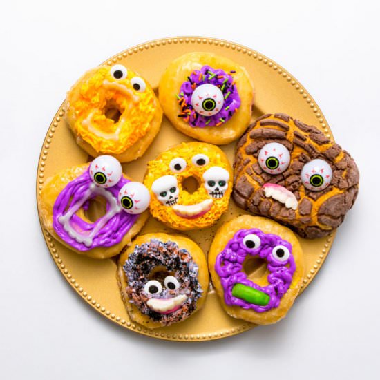 Day of the Dead donuts - Recipe photo by thanksgiving