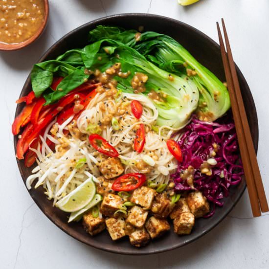 Peanut Tofu Noodle Bowl - Recipe photo by elizabethchloe