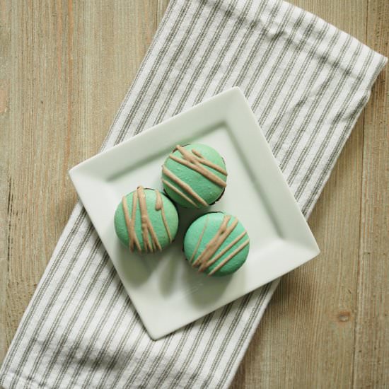 Triple Chocolate Macarons - Recipe photo by Tramplingrose