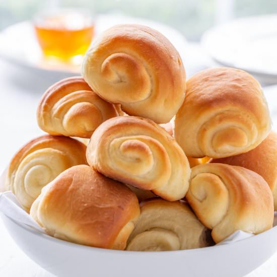 Lion House Rolls - Recipe photo by Savingroomfordessert